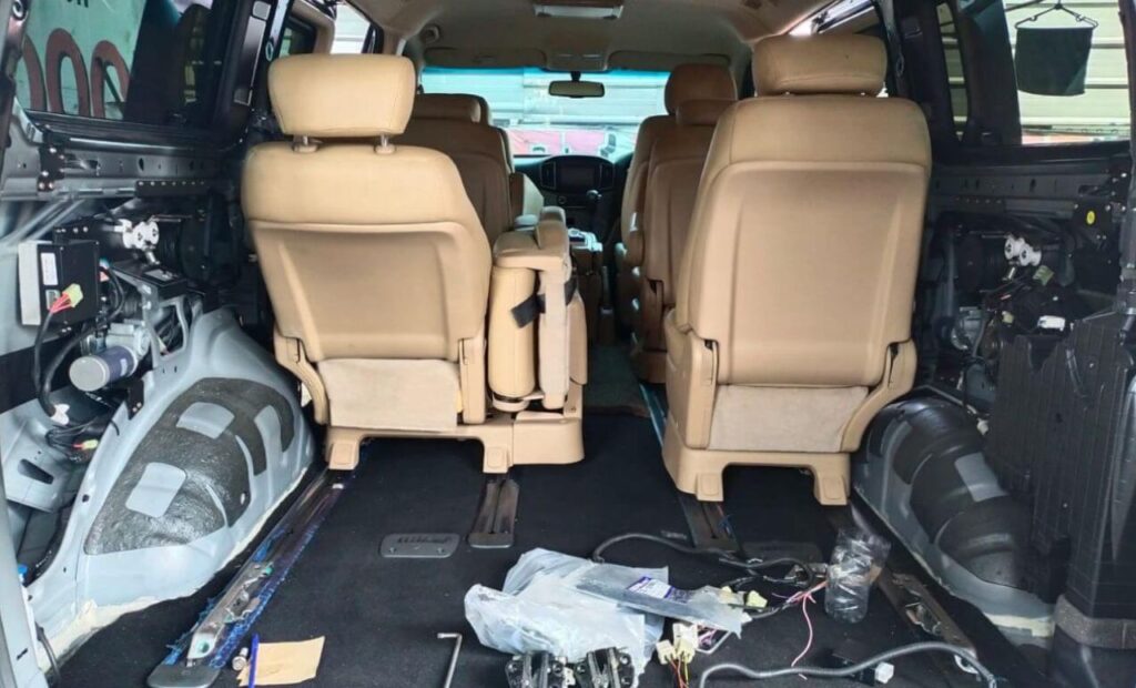 bengkel sliding door mobil