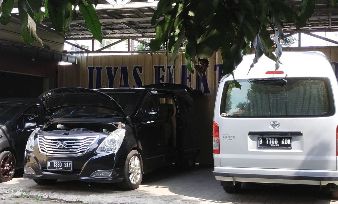 service sliding door mobil Bekasi